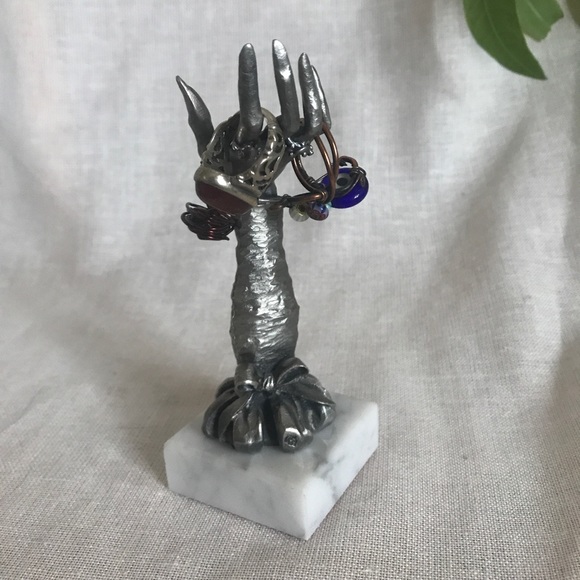 Jewelry Ring Holder - Theatrical Arm - Picture 4 of 8